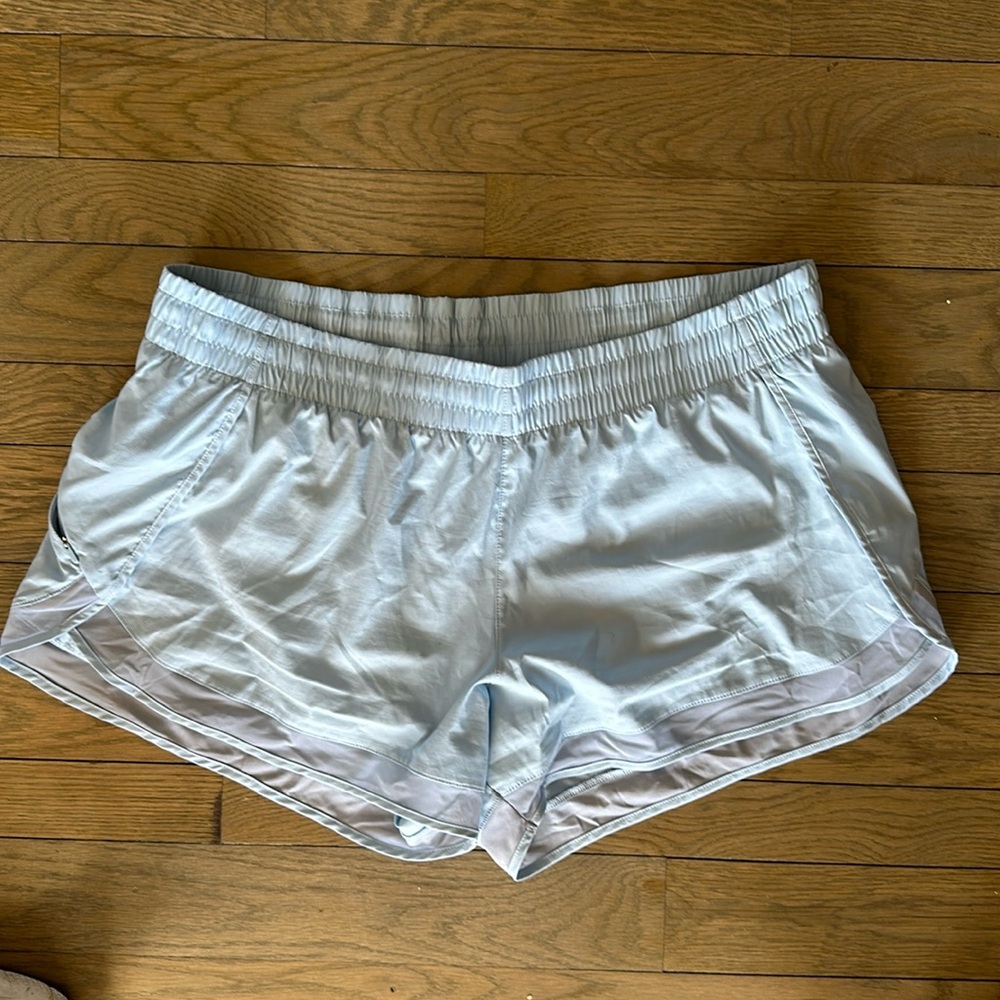 Athleta Xl 4” mesh racer